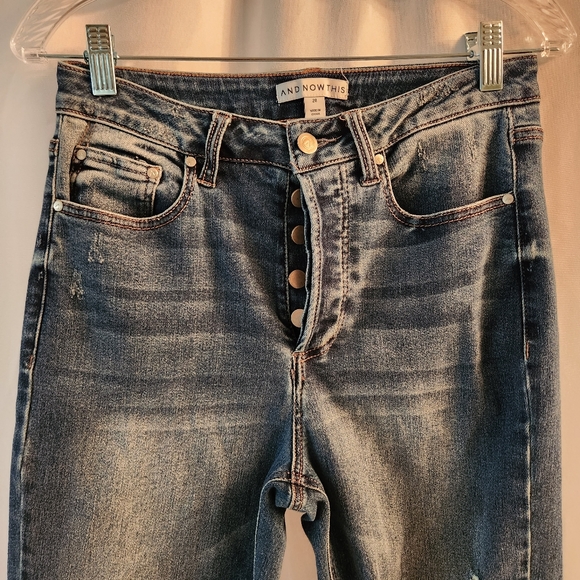 AND NOW THIS Women's High-Rise Vintage Straight Button Cuffed Jeans Size 28 - Picture 8 of 14